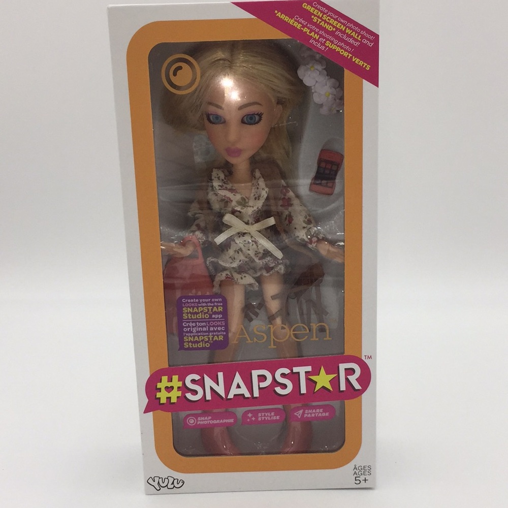 Snapstar Aspen Fashion Doll with Accessories Blonde